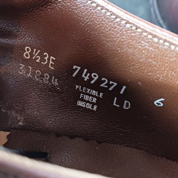 Vintage Florsheim Plain Toe Dress Shoes Men\'s size 8.5 3E (Wide) main image 11